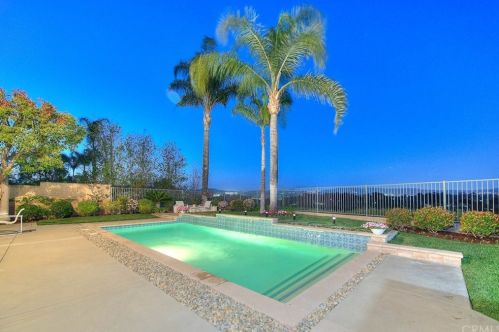 2454 Tuscany Way, Fullerton, CA 92835-4208