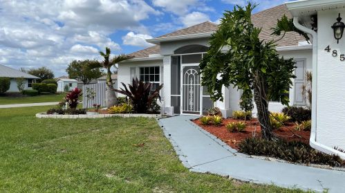 485 Dahled Ave, Fort Pierce, FL 34953-4027