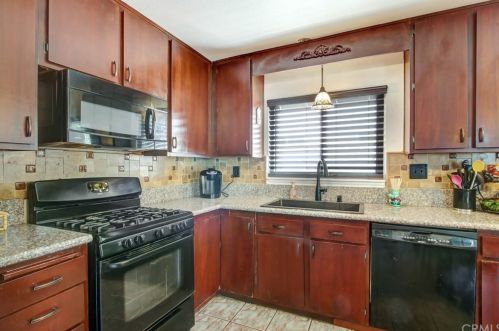 1626 Barranca Ave, Ontario CA  91764-1611 exterior