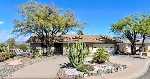 15237 20th Pl, Phoenix, AZ 85022-4052