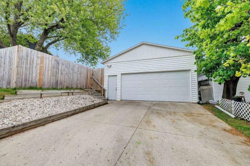 2603 Sheridan Pl, Manitowoc WI  54220-3751 exterior