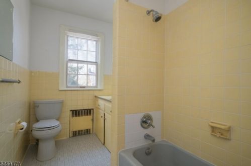 95 Ball Rd, Mountain Lakes NJ  07046-1624 exterior