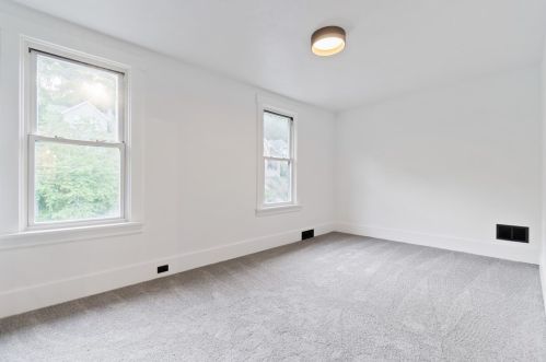 6620 Jackson St, Pittsburgh PA  15206-1764 exterior