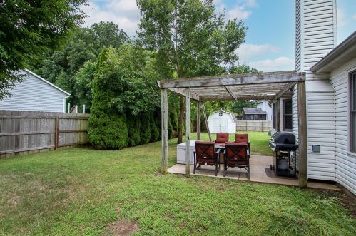 245 Key Blvd, Pataskala OH  43062-8121 exterior