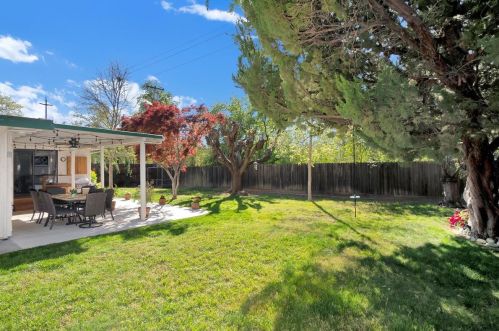 5707 Southgrove Dr, Citrus Heights, CA 95610-7444