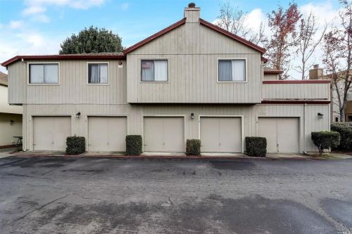 2527 Westberry Dr, Santa Rosa CA 95403-4136 exterior