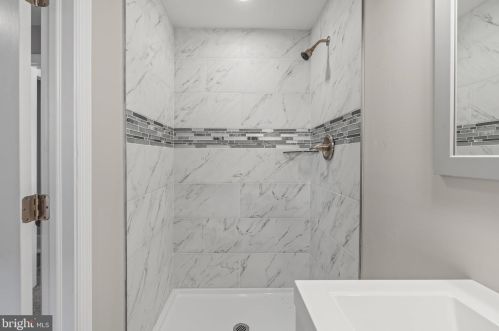 26 Euclid St, West Deptford NJ  08096-4626 exterior