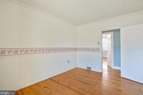 13070 Old Valley Pike, Edinburg VA  22824-3144 exterior