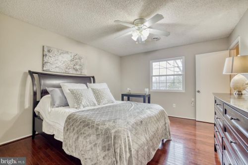 305 Harrison Cir, Locust Grove VA  22508-5256 exterior