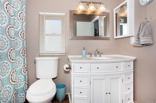 230 Eveningside Gln, Escondido CA  92026-1334 exterior