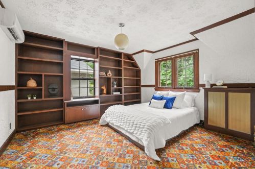 2110 Bascom St, Madison WI  53726-3902 exterior