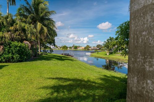2036 Sunderland Ave, West Palm Beach, FL 33414-7714