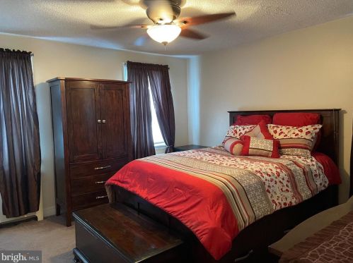 3118 Guilford St, Philadelphia PA 19152-4504 exterior