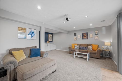 2507 Hunting Ridge Trl, Bridgeville PA  15017-1611 exterior