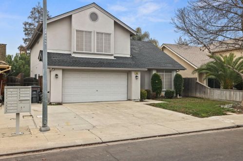 2308 Grouse Crossing Way, Modesto CA  95355-9216 exterior