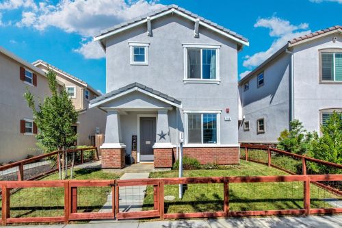 716 Main St, Winters CA  95694-1689 exterior
