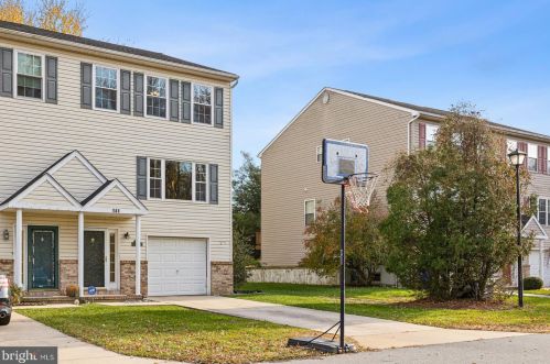 141 Monroe St, Delaware City, DE 19706-7739