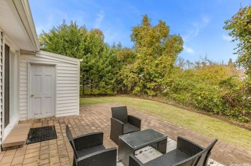 364 Howard Ave, Woodsburgh NY  11598-2940 exterior
