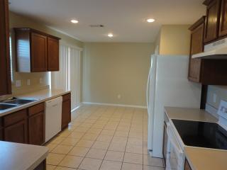 311 Quail Crossing Dr, Sanger TX  76266-6612 exterior