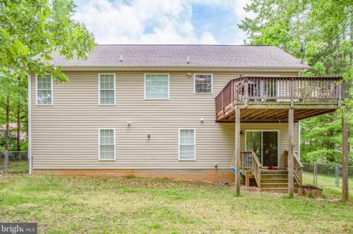 203 Spotslee Dr, Spotsylvania VA  22551-2533 exterior