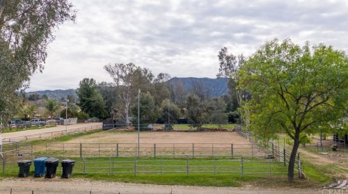 20235 Guffy Ln, Wildomar CA 92595-8798 exterior