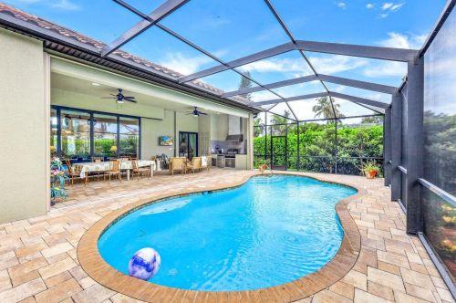 616 Somerset Ct, Marco Island FL  34145-2450 exterior