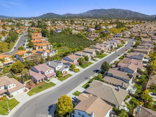 45730 Shasta Ln, Temecula CA  92592-1383 exterior