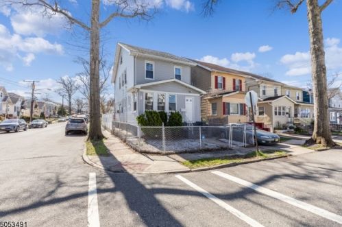 1 Wolf Pl, Irvington NJ  07111-2849 exterior