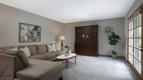 13 Woodside Ln, Flemington NJ  08822-3221 exterior