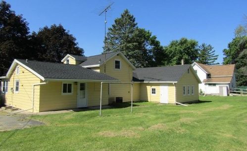 232 Hennie St, Ripon WI  54971-1107 exterior