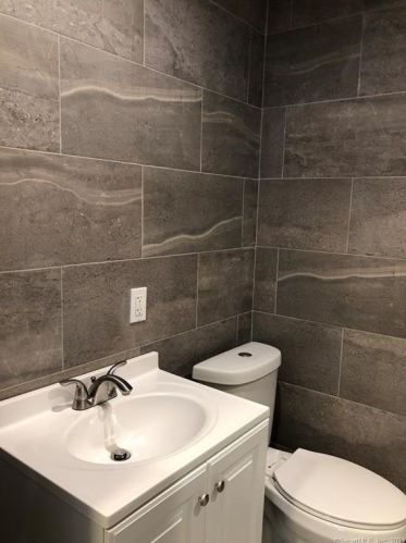 146 Howard Ave, Ansonia CT  06401-1745 exterior