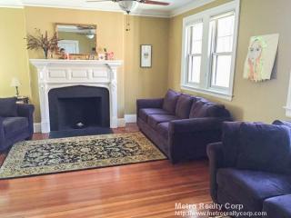 1213 Beacon St, Brookline MA  02446-5393 exterior