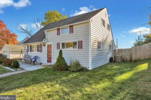 382 Potts Ct, Pottstown, PA 19464-6414