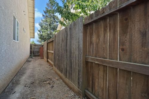 3737 Van Dusen Ave, Riverbank CA  95367-3030 exterior