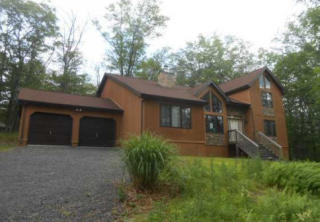 321 Blue Ridge Dr, Canadensis, PA 18325-9505