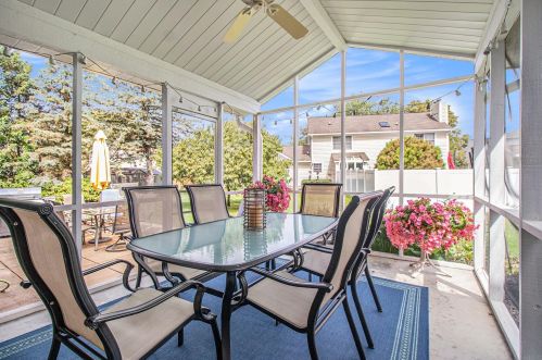 15677 Luminaire Ct, Mishawaka IN  46545-1578 exterior