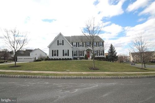 4007 Ashbrook Dr, Limerick, PA 19468-1626