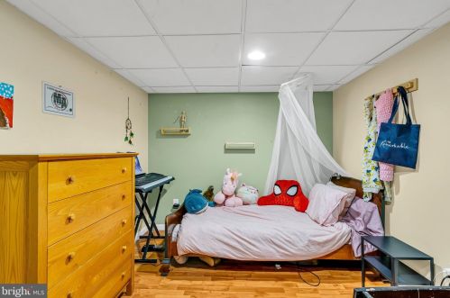 16 Bayberry Rd, Princeton NJ  08540-7417 exterior