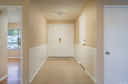 22716 Rio Bueno Ct, Santa Clarita, CA 91354-2353