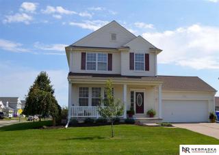 2003 Lakewood Dr, Omaha NE  68046-8012 exterior