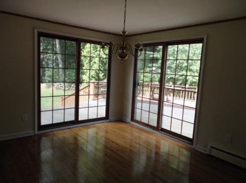 17 Prospect Pl, New Canaan CT  06840-4527 exterior