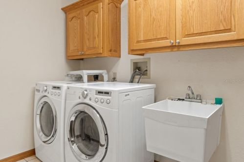 10208 Hoover St, Brooksville FL  34608-7137 exterior