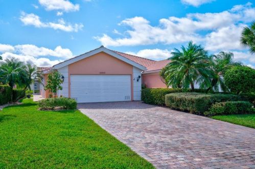 10652 Hartwick Dr, Fort Pierce FL  34987-1923 exterior