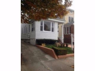18 77th St, Brooklyn NY  11209-2802 exterior