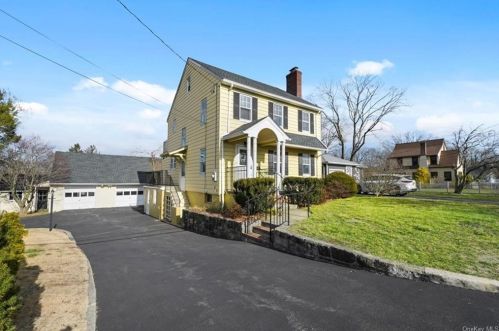 59 Atlantic Ave, Hawthorne, NY 10532-1129