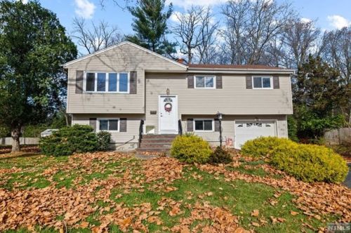 87 Primrose Ln, Closter NJ  07624-1318 exterior