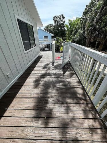 1866 9th Pl, Vero Beach FL  32960-4303 exterior