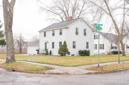 1840 Van Deuren St, Green Bay, WI 54302-3674