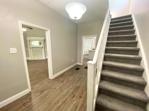 1574 Adams Rd, Cincinnati, OH 45231-3342