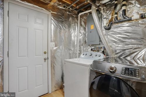 10624 Cavalcade St, Great Falls VA  22066-2427 exterior